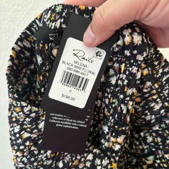 Rails Selena dark floral skirt NWT Size Small - Picture 6 of 8